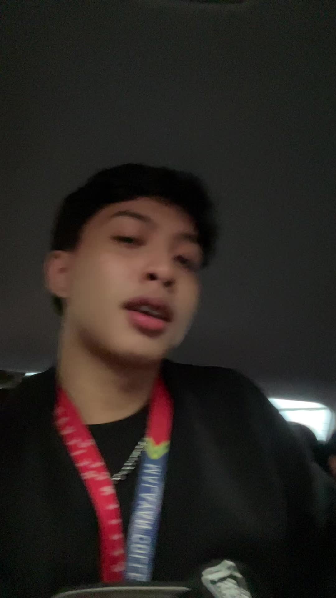 @<<3