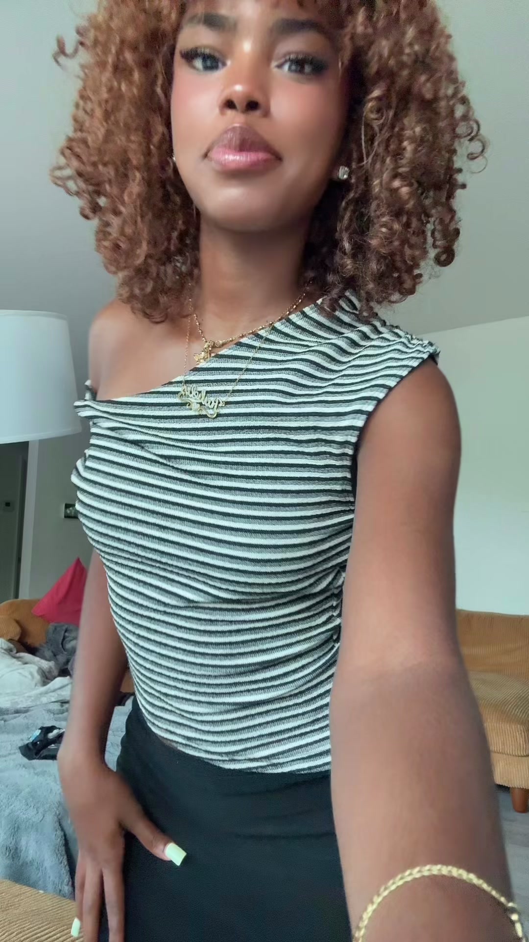 @🧚🏾&zwj;♀️