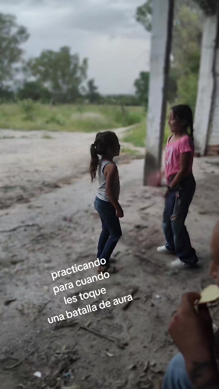 @chapiz payasita y payasita bor