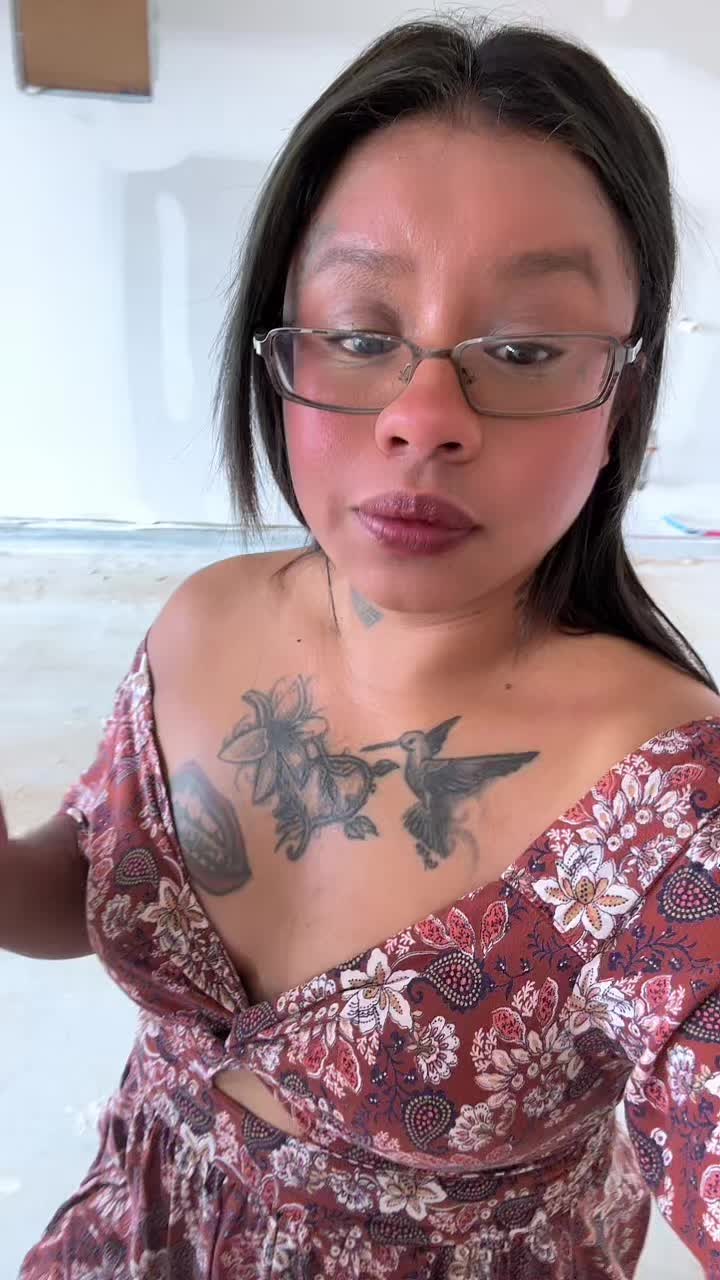 @lalalopez