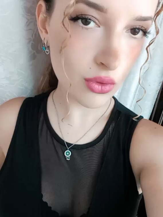 @Sofia__Lov___