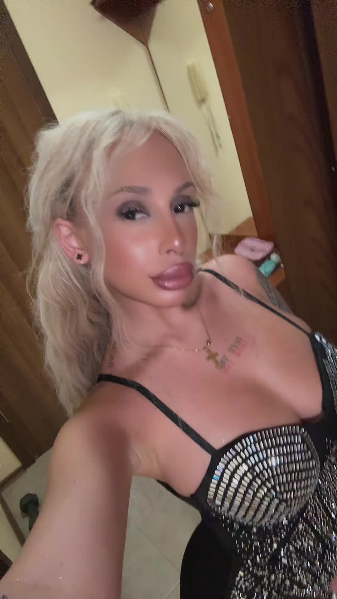 @malkata_e_mnogo_ludaaa