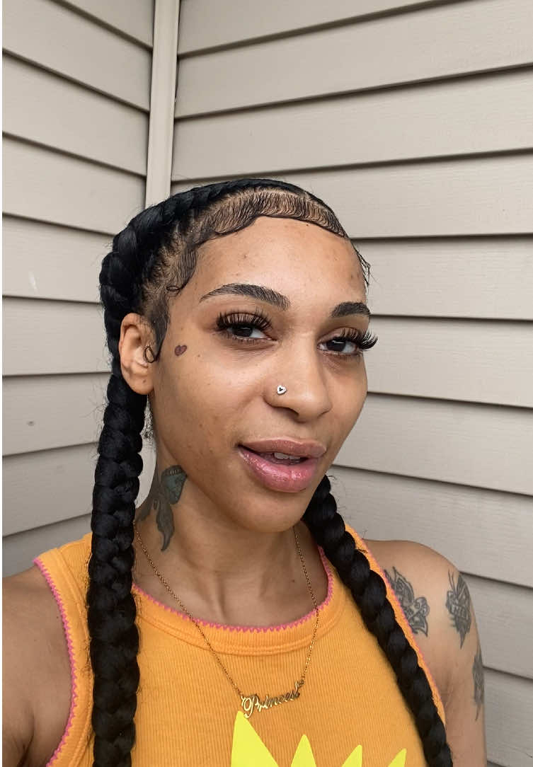 @Whoshewannnabe