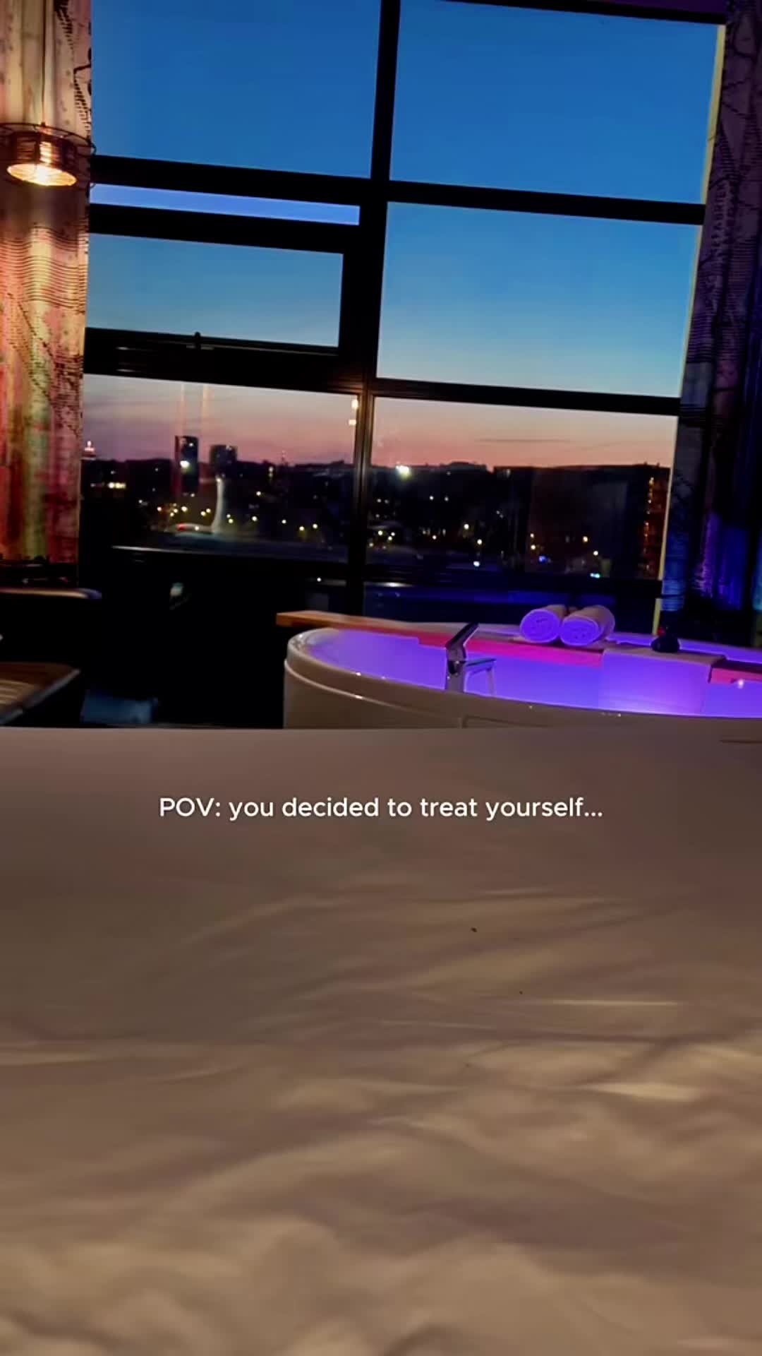 @Naomi | Travel | Wellness