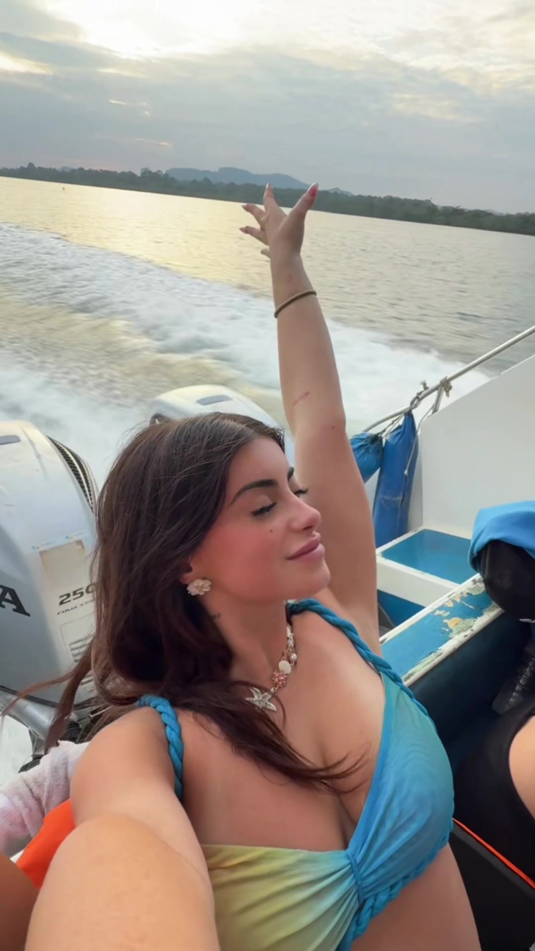 @Thais Gauchkarian