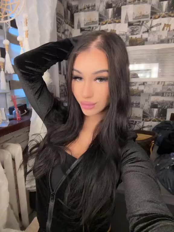 @_victoria