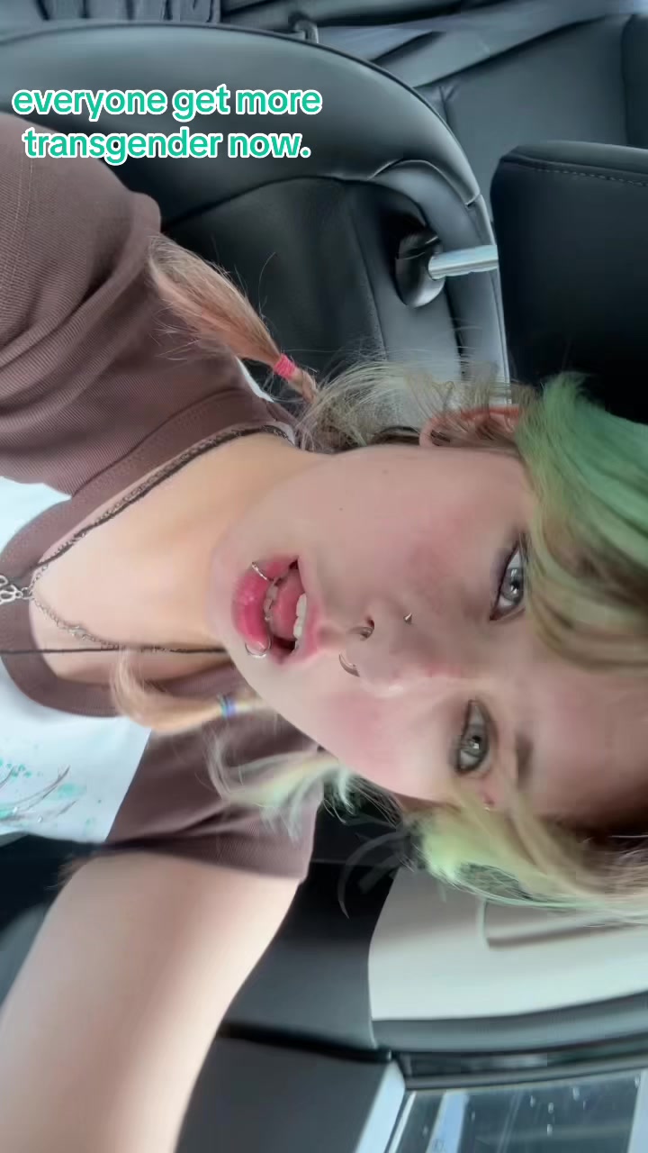 @&deg;‧ 𓆝 𓆟 𓆞 &middot;。