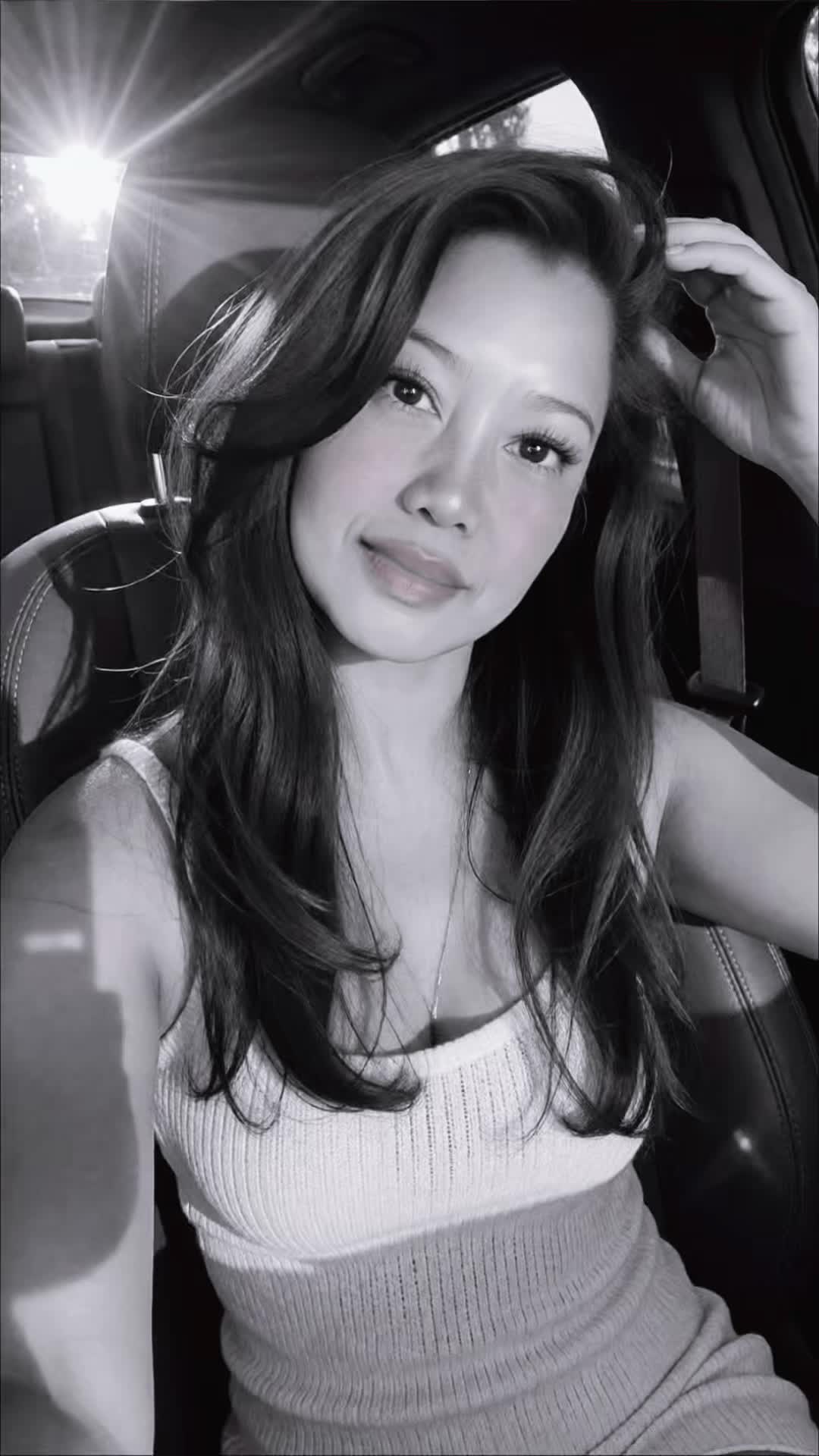 @Ella111