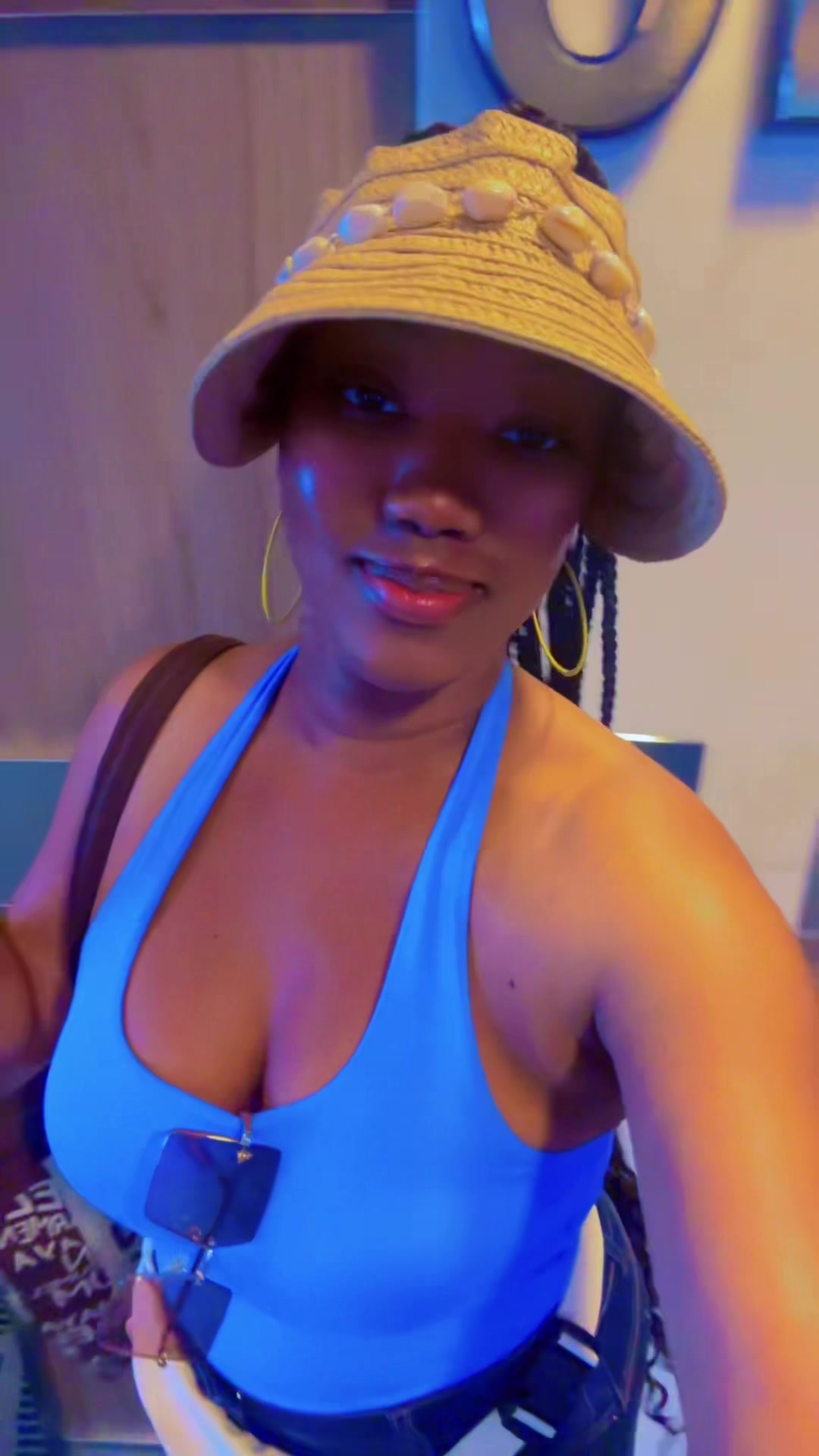 @LadiLondyn