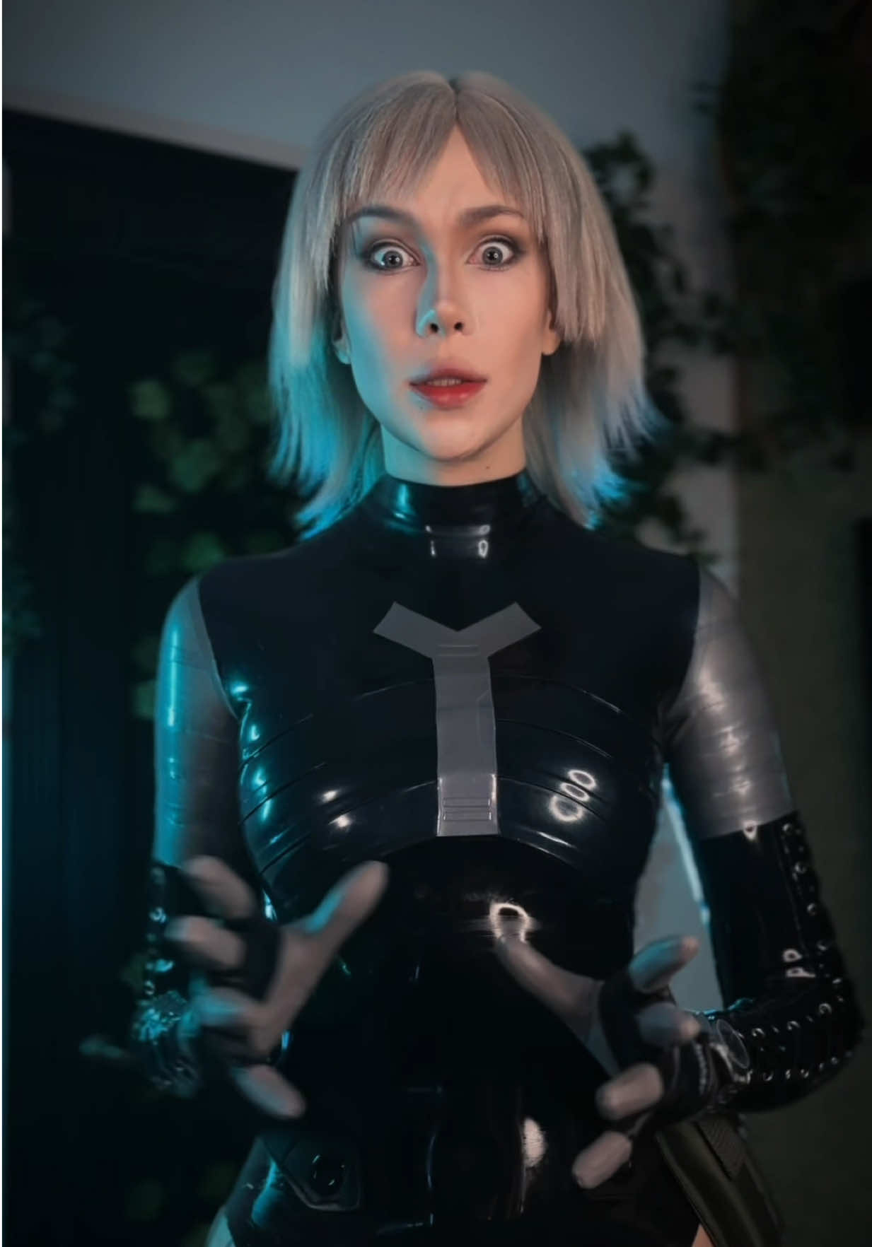 @Frau_Haku