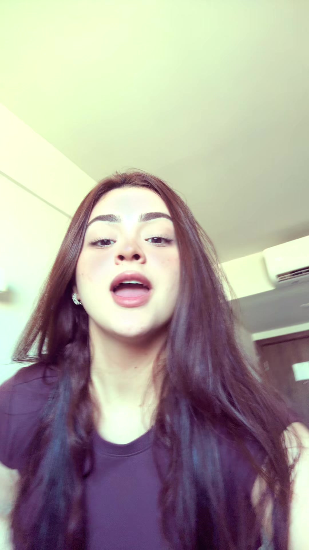 @carlaqueiroz