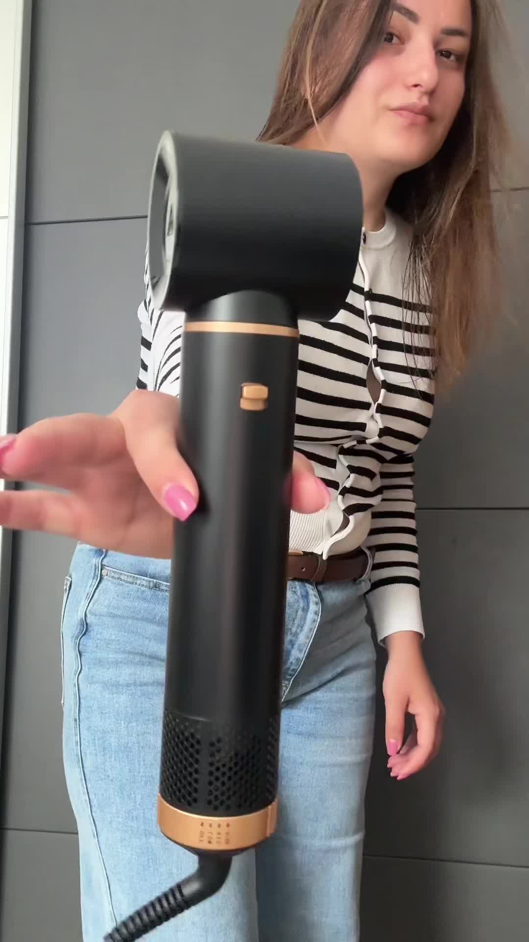 @Nadejda🇲🇩🇩🇪