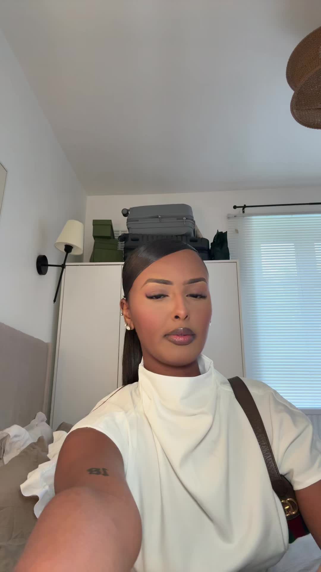 @nadzino