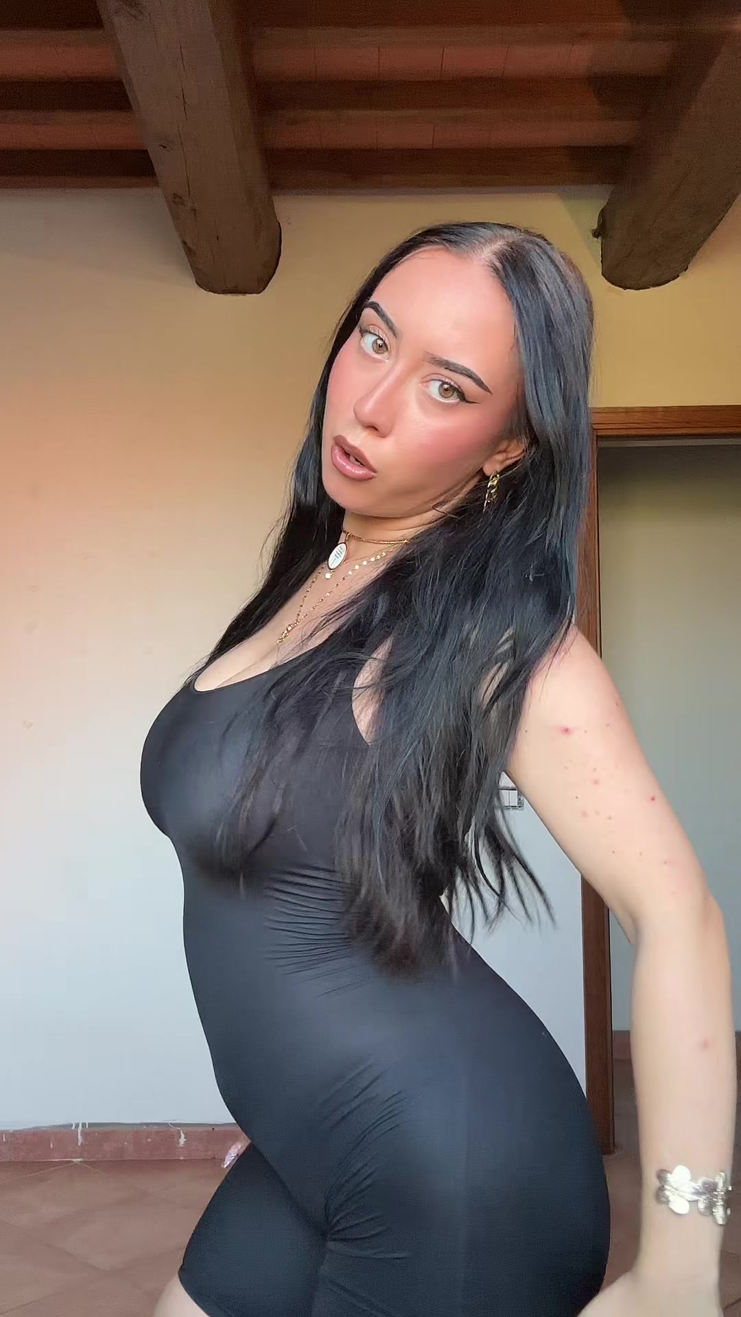 @Ainelyalcontrario