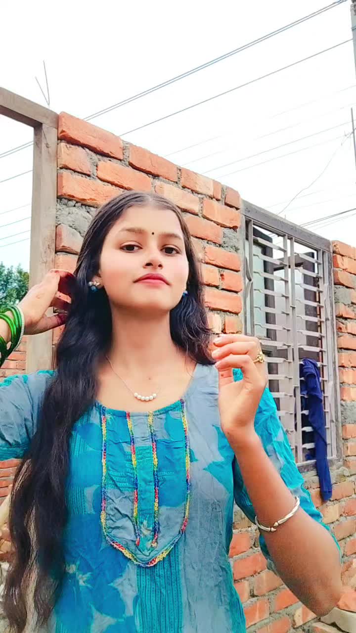 @nishu🦋🥀💫