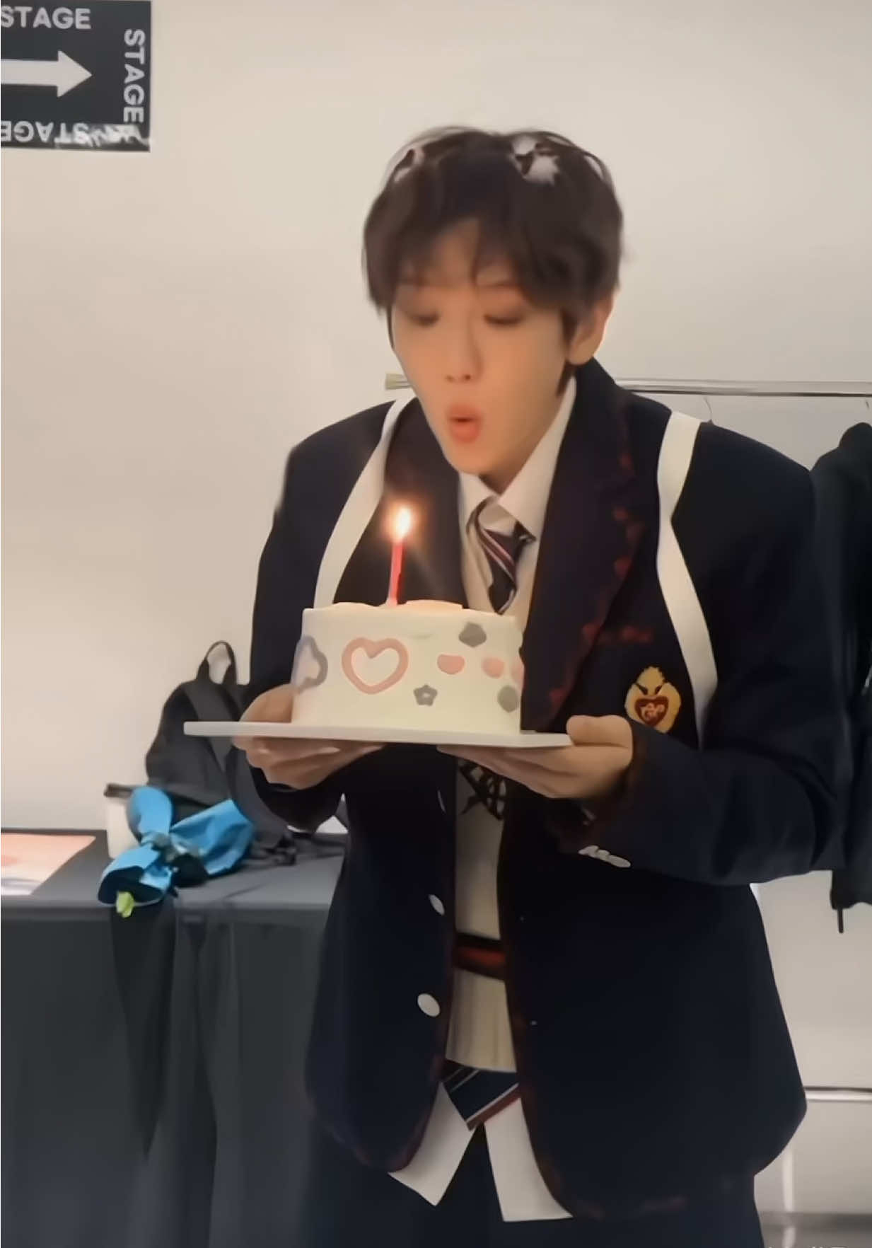 @baek_baek_