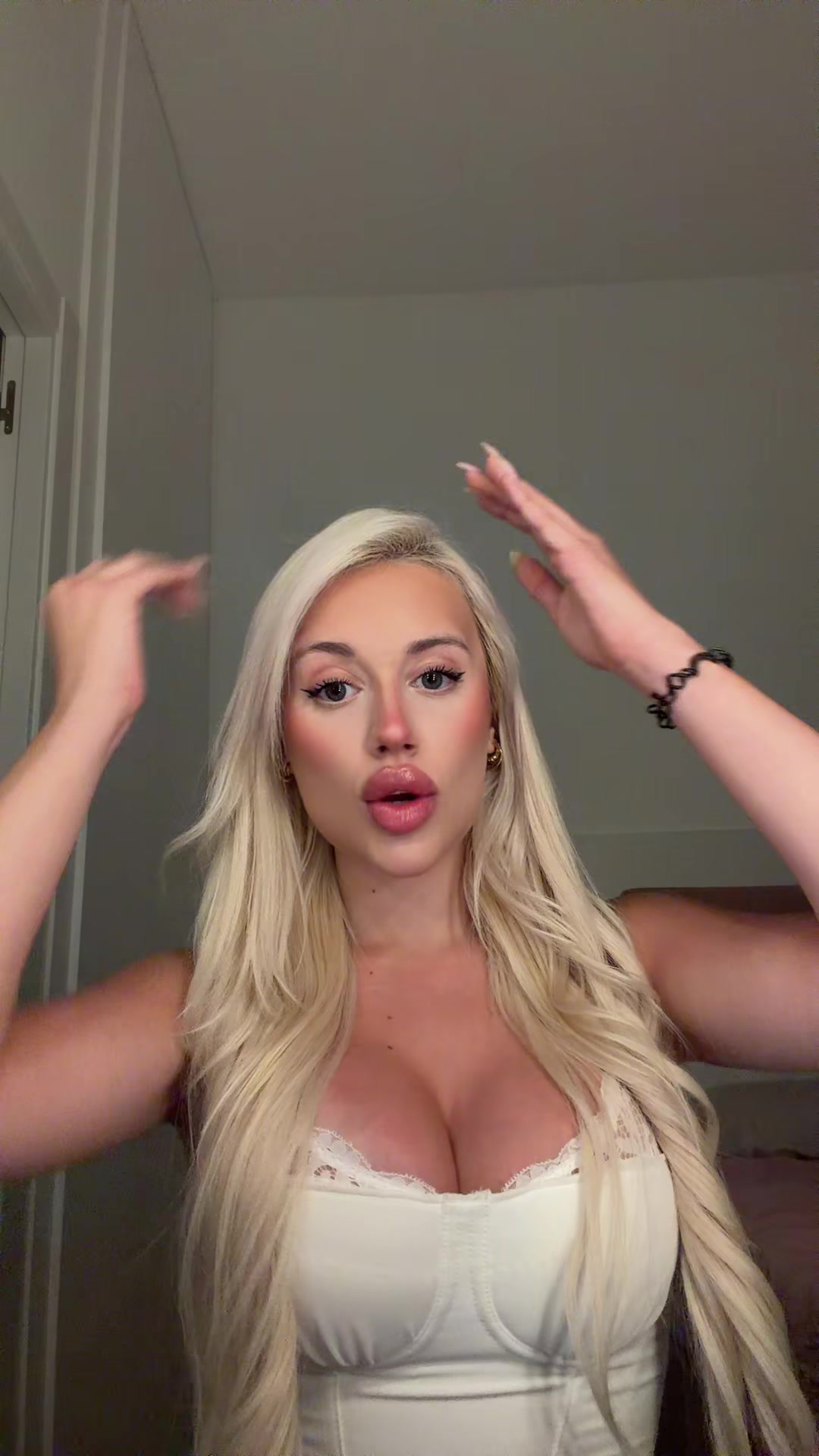 @lauragoomeez_