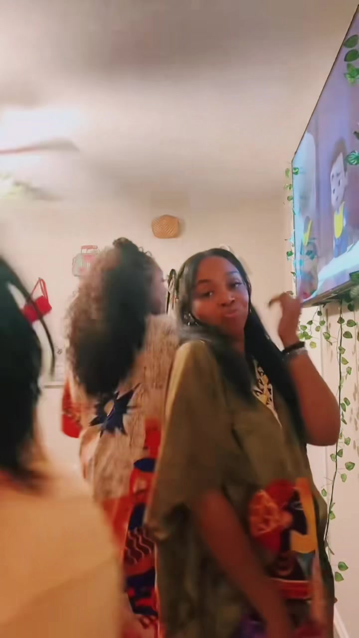 @Alexis
