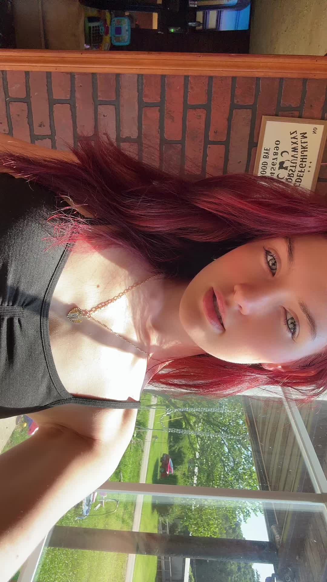 @xbrandi