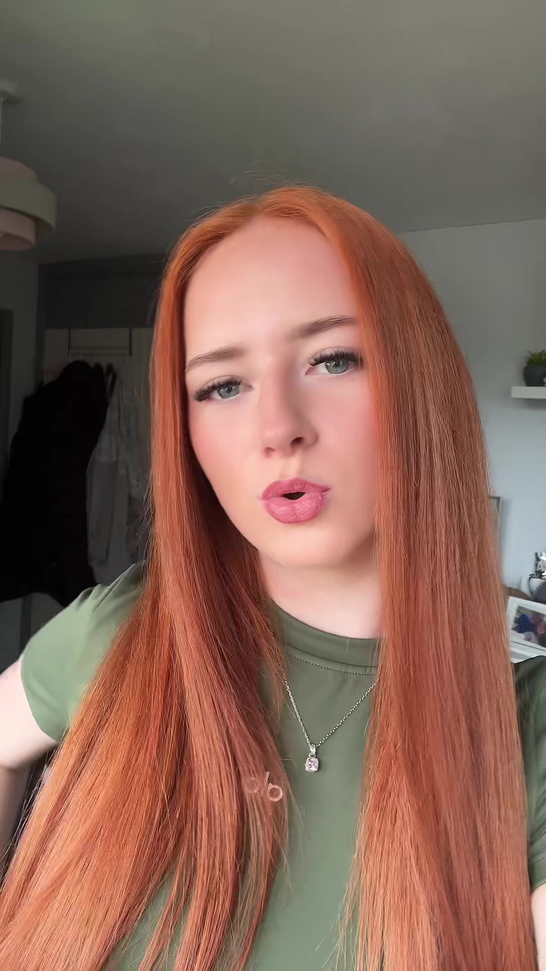 @phoebe x