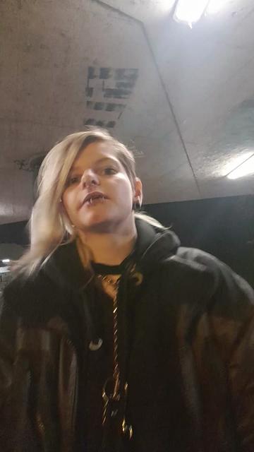 @Punk_mom_2018