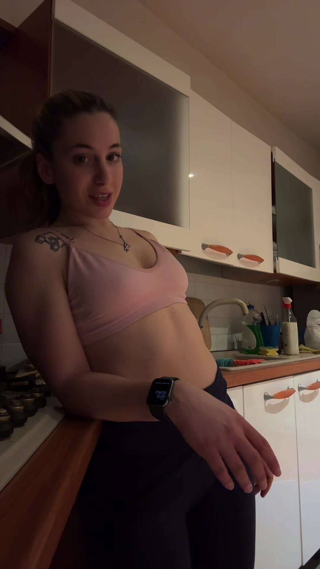 @annaazanella