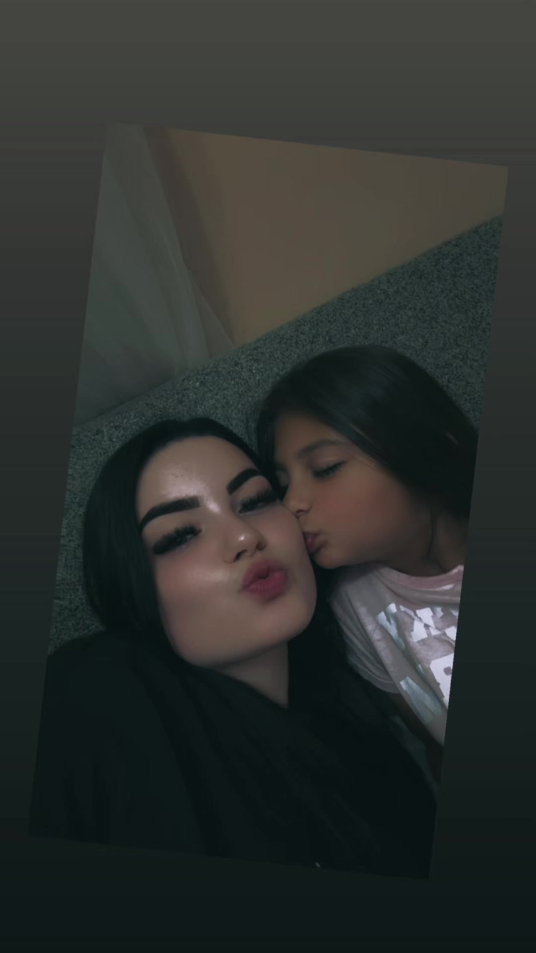 @𝓩𝓼𝓪𝓷𝓲𝓴𝓪🌸