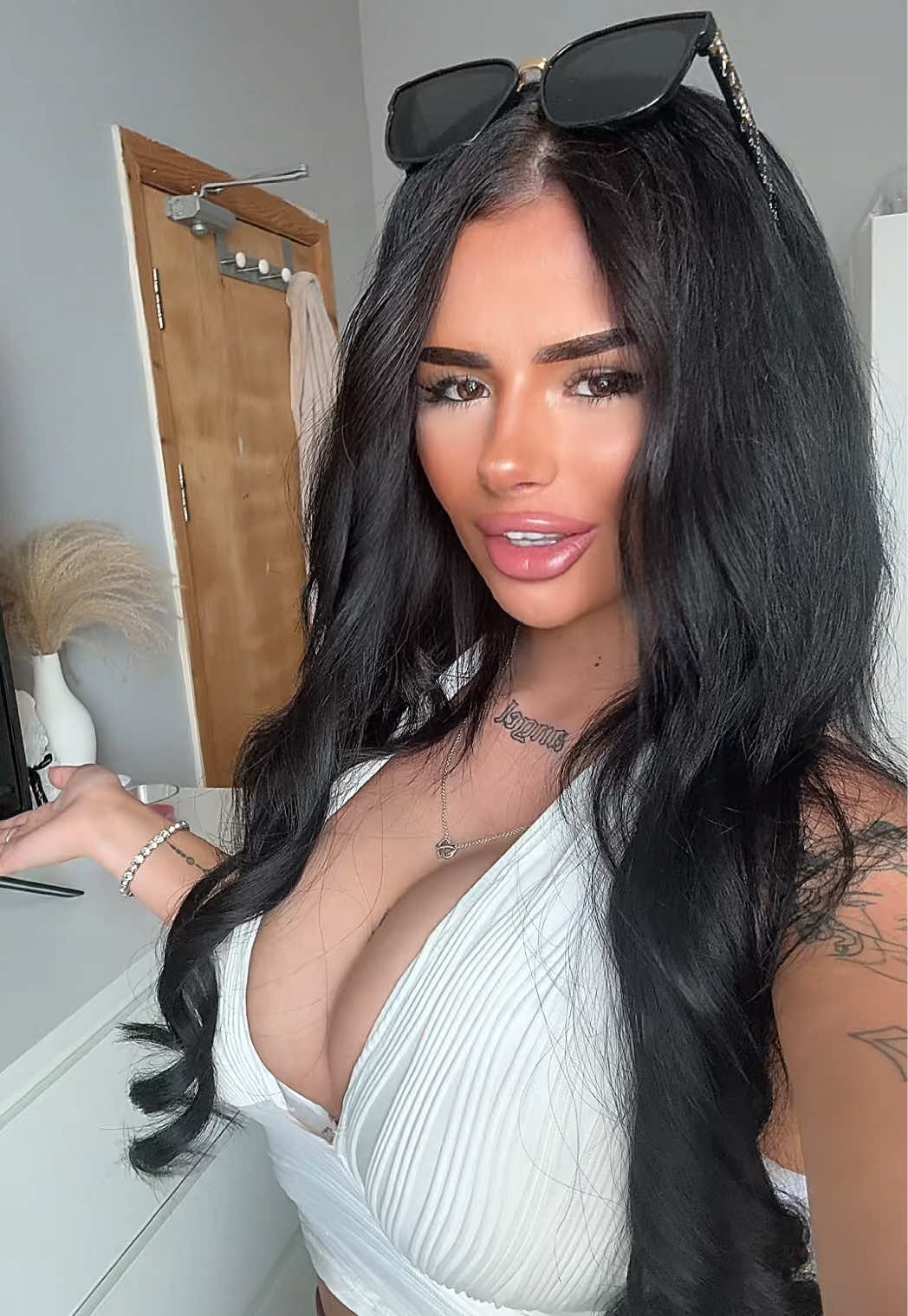 @brunettebaddyy