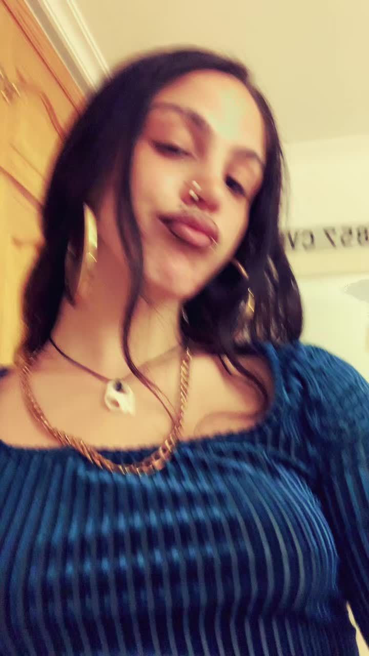 @kinkyera