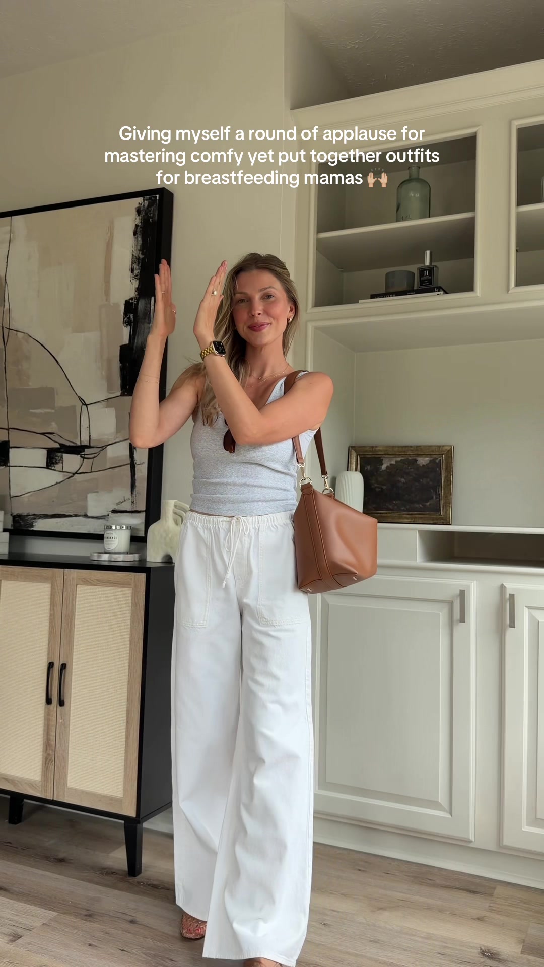 @Cheyenne | Mom Outfits