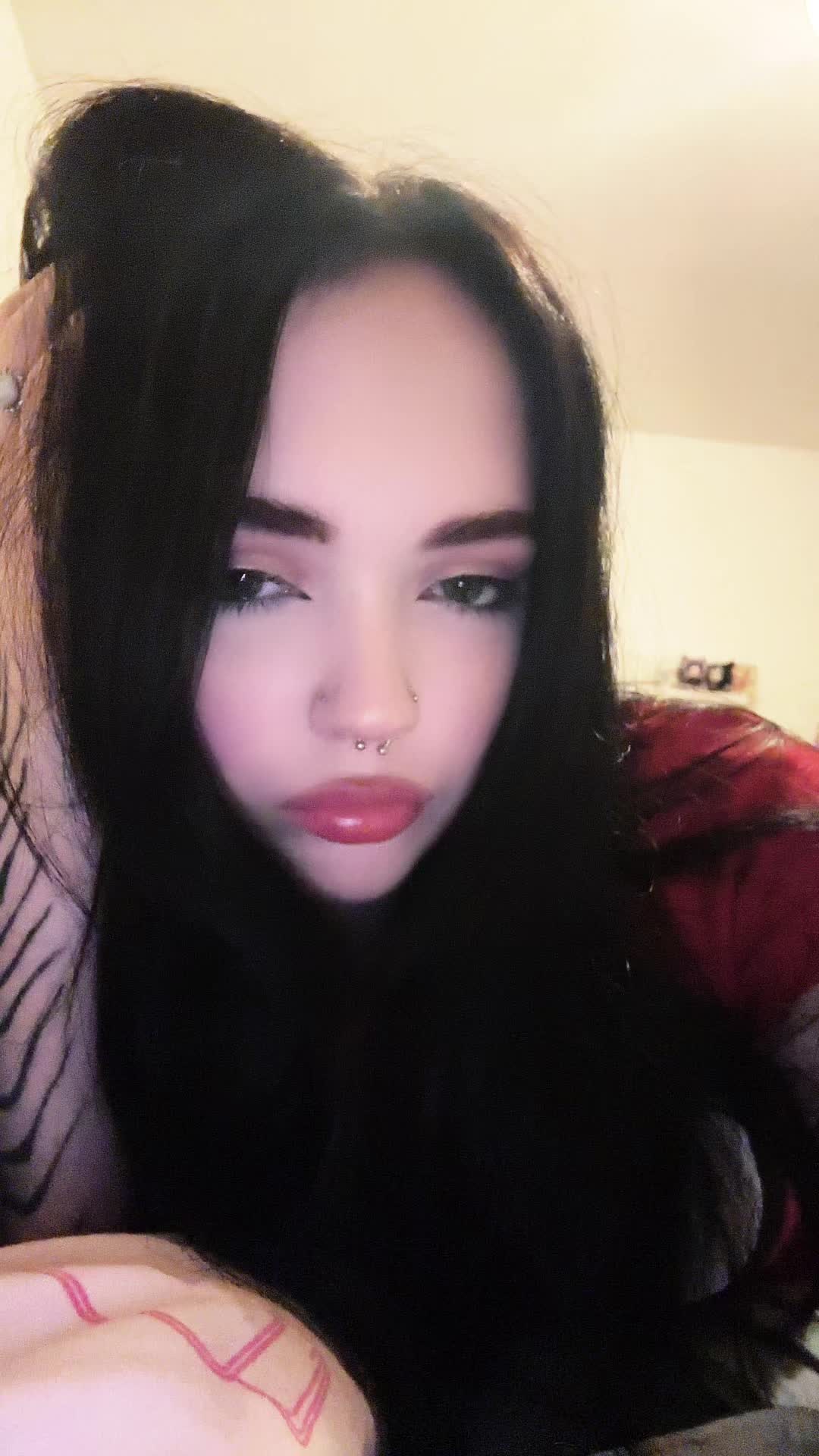 @ᴹᵉᵒʷ