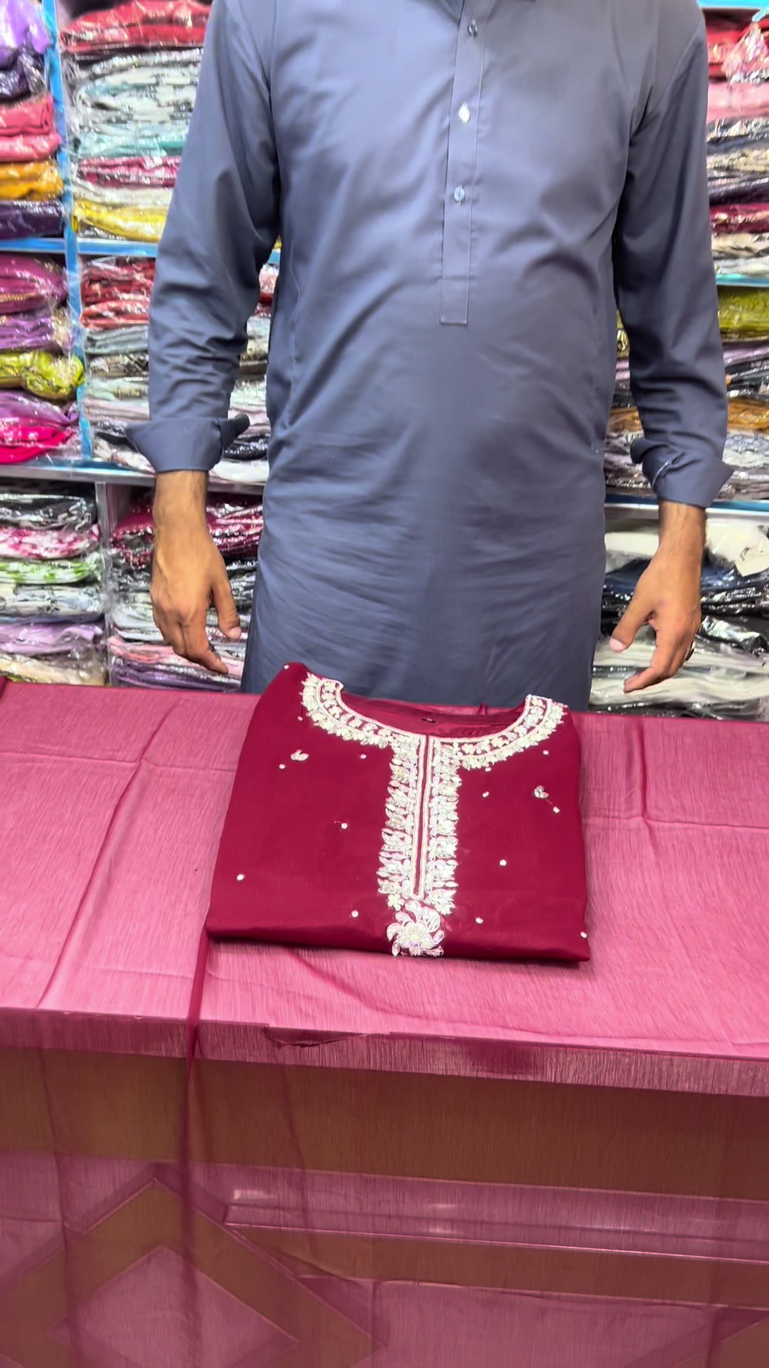@Žishmaľ boutiqu&ecirc; raŵalakoț