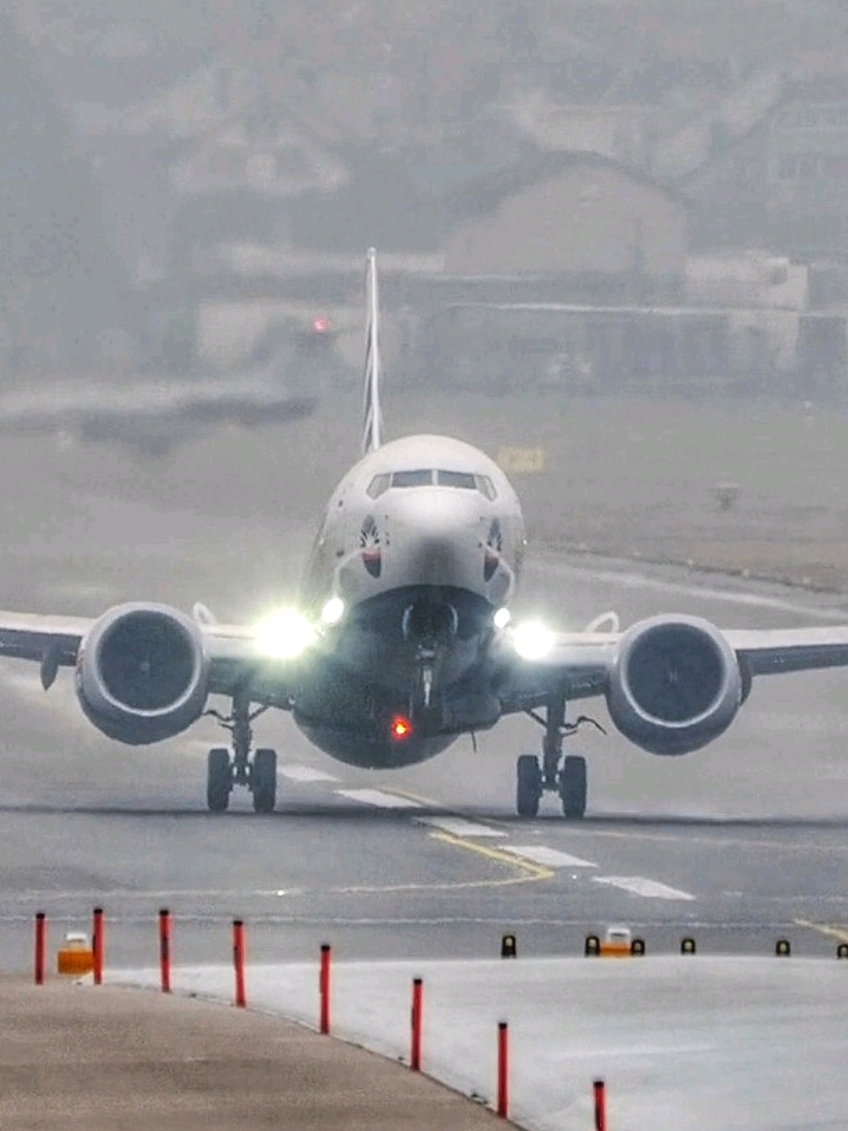 @RWY28