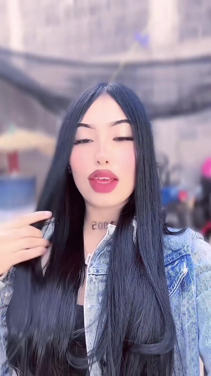 @Janely