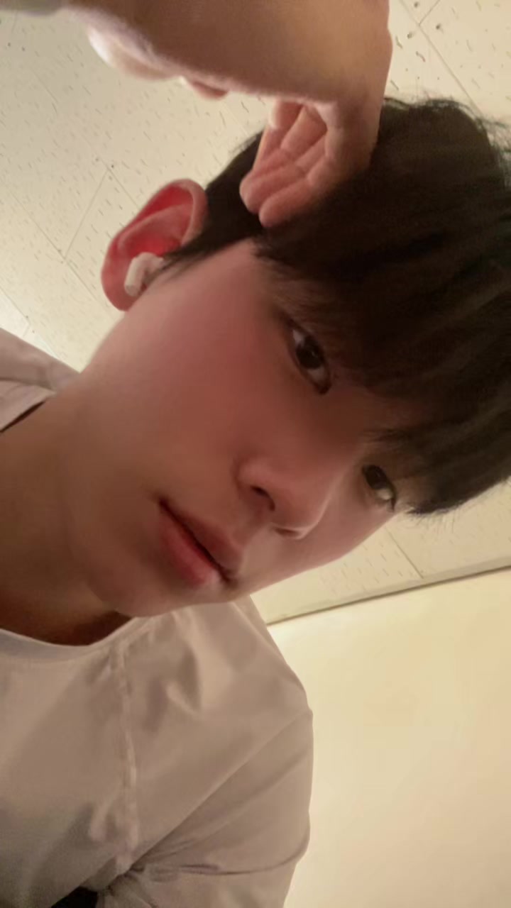 @사람잘못보셨어요