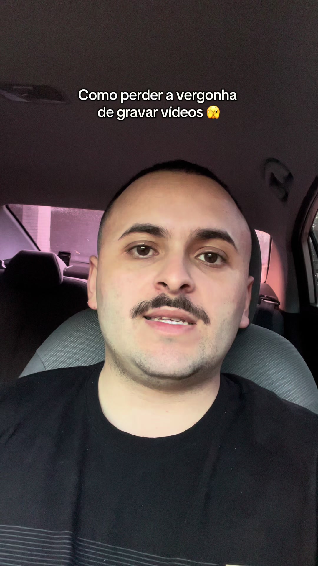 @daviaquioficial