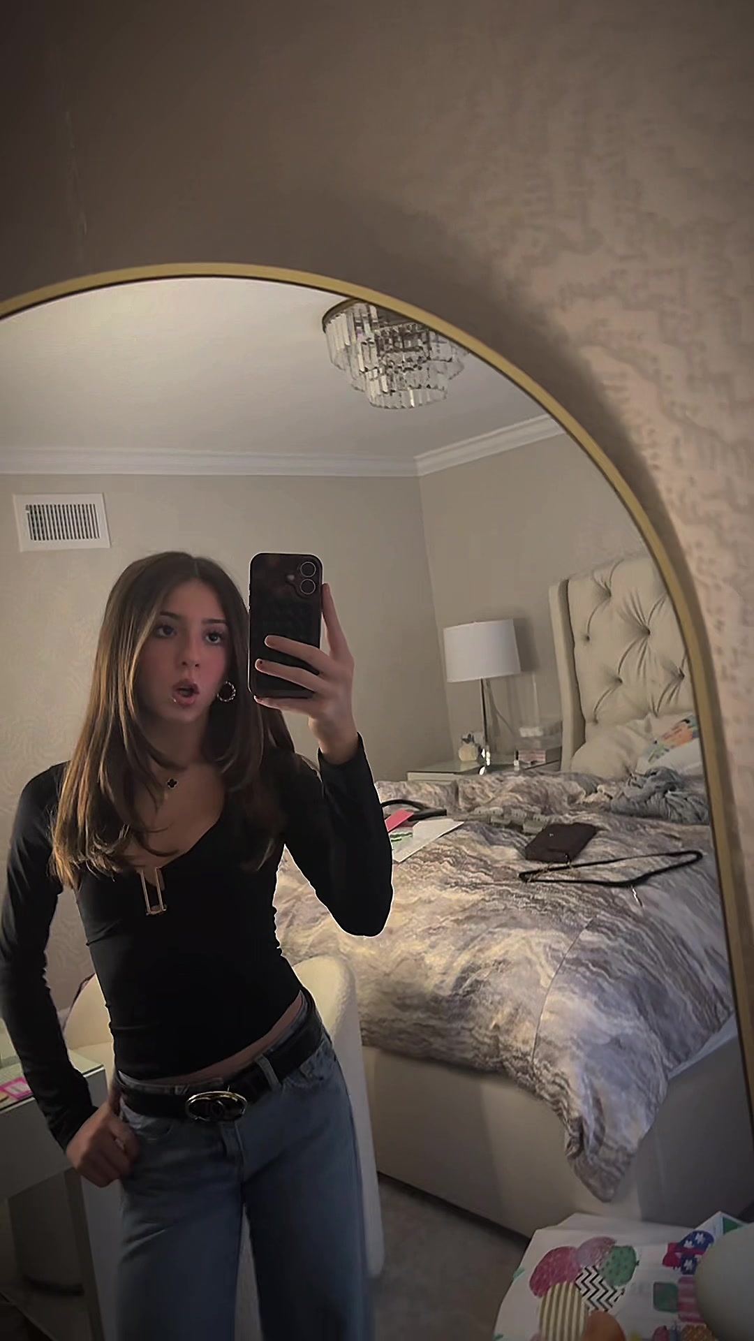 @𝑀𝑎𝑑𝑑𝑖𝑒 𝐷𝑖𝐿𝑜𝑟𝑒𝑛𝑧ℴ