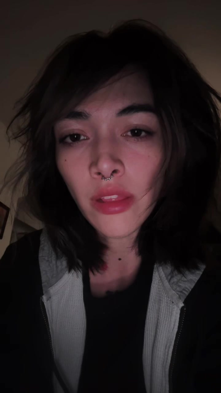 @Bee