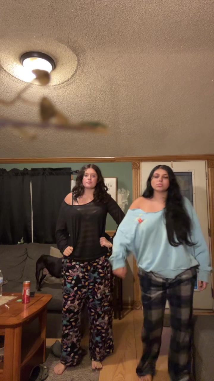 @𝔅𝔯𝔬𝔬𝔨🎸💸💋