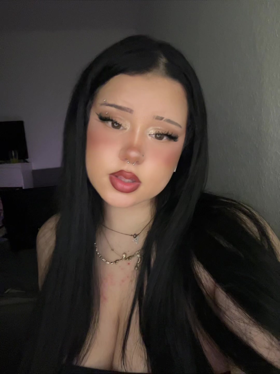 @𝑑𝑦𝑙𝑎𝑖𝑛𝑒 𝑎𝑦𝑙𝑖𝑛