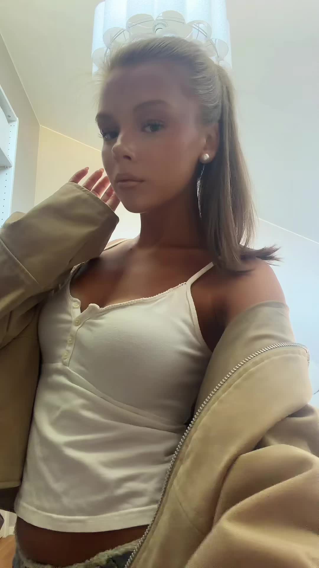 @Elsa