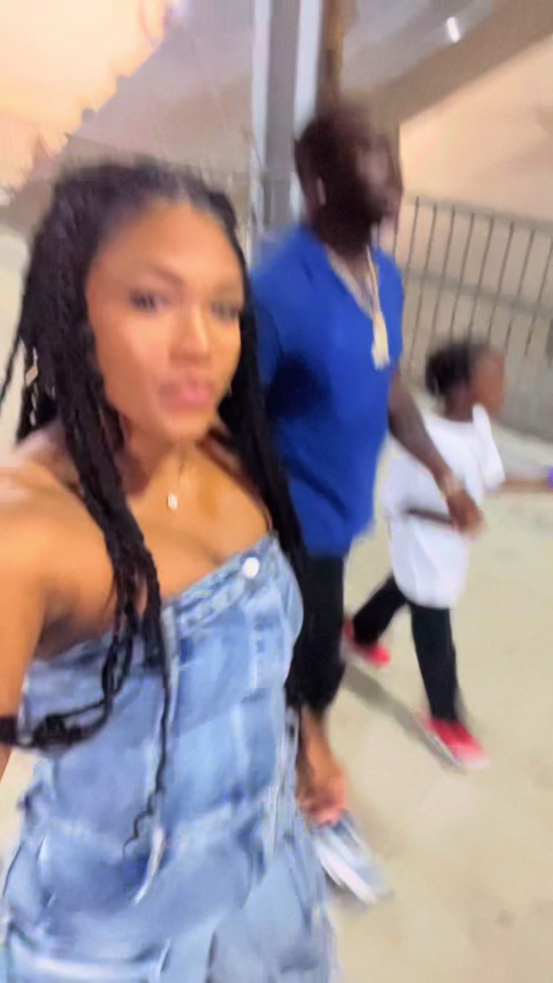 @PrettyRoundBrown