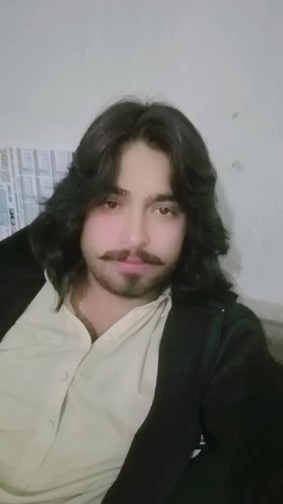 @Ayaz MaSooD YaŕBasĥ✌️