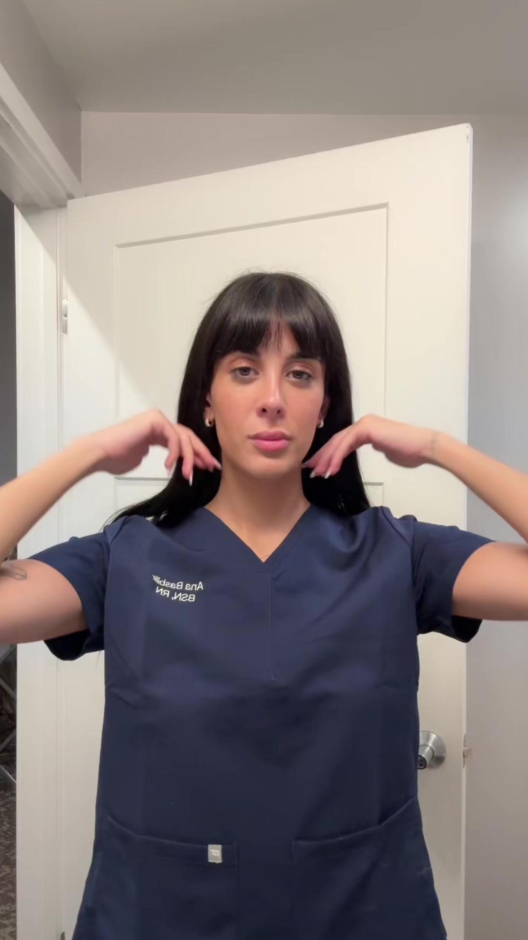 @Ana