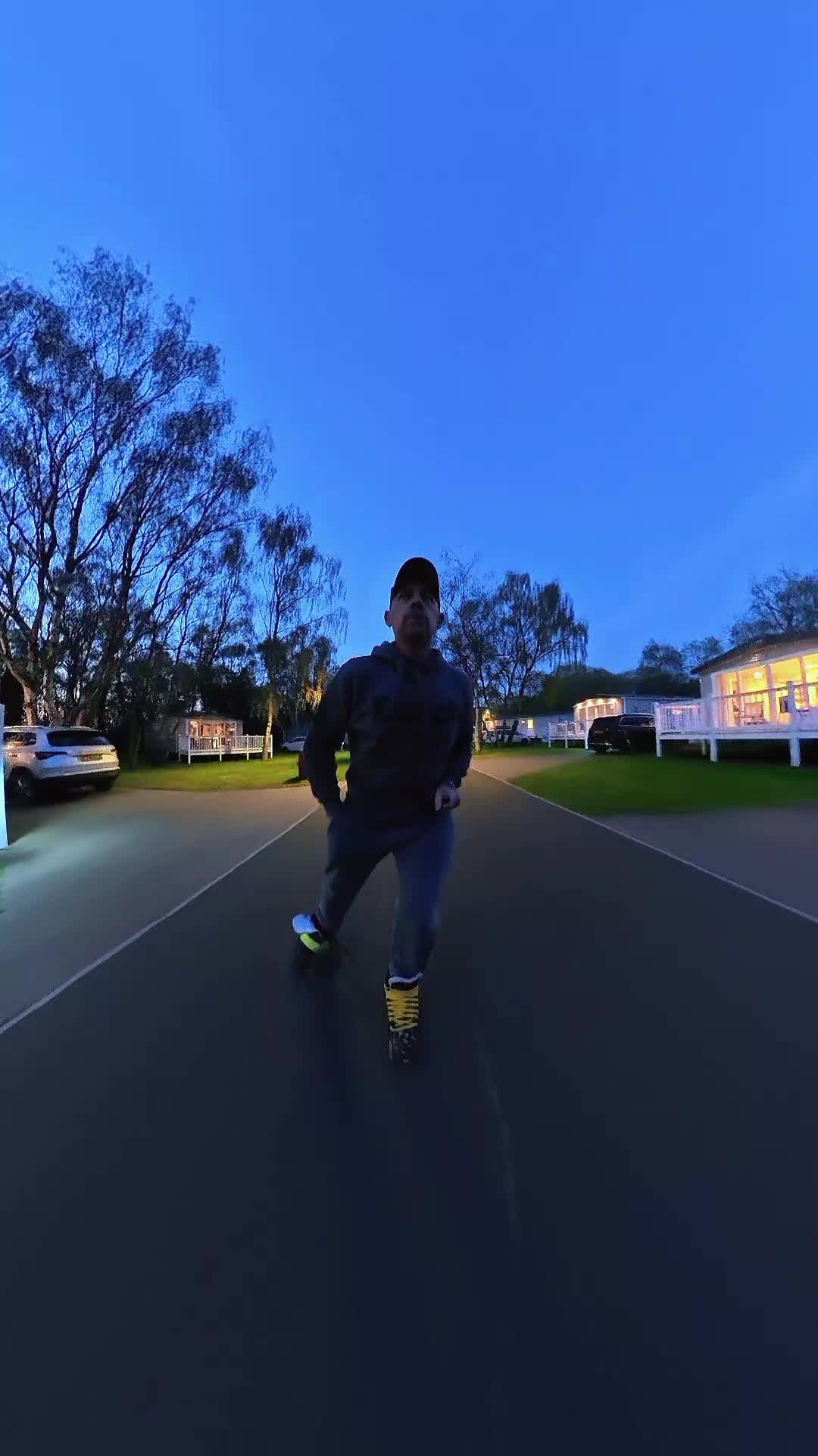 @💚🖤🛼Gazzaonsk8s⛸️🖤💚