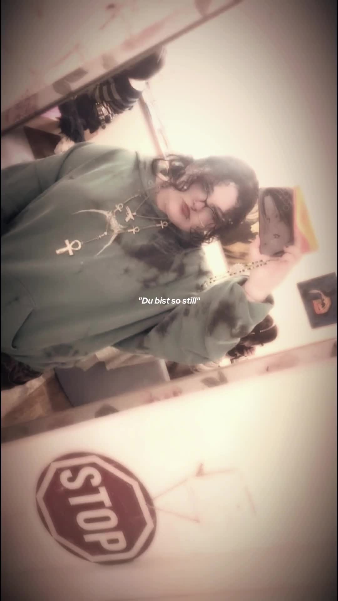 @{&bull;□&bull;}