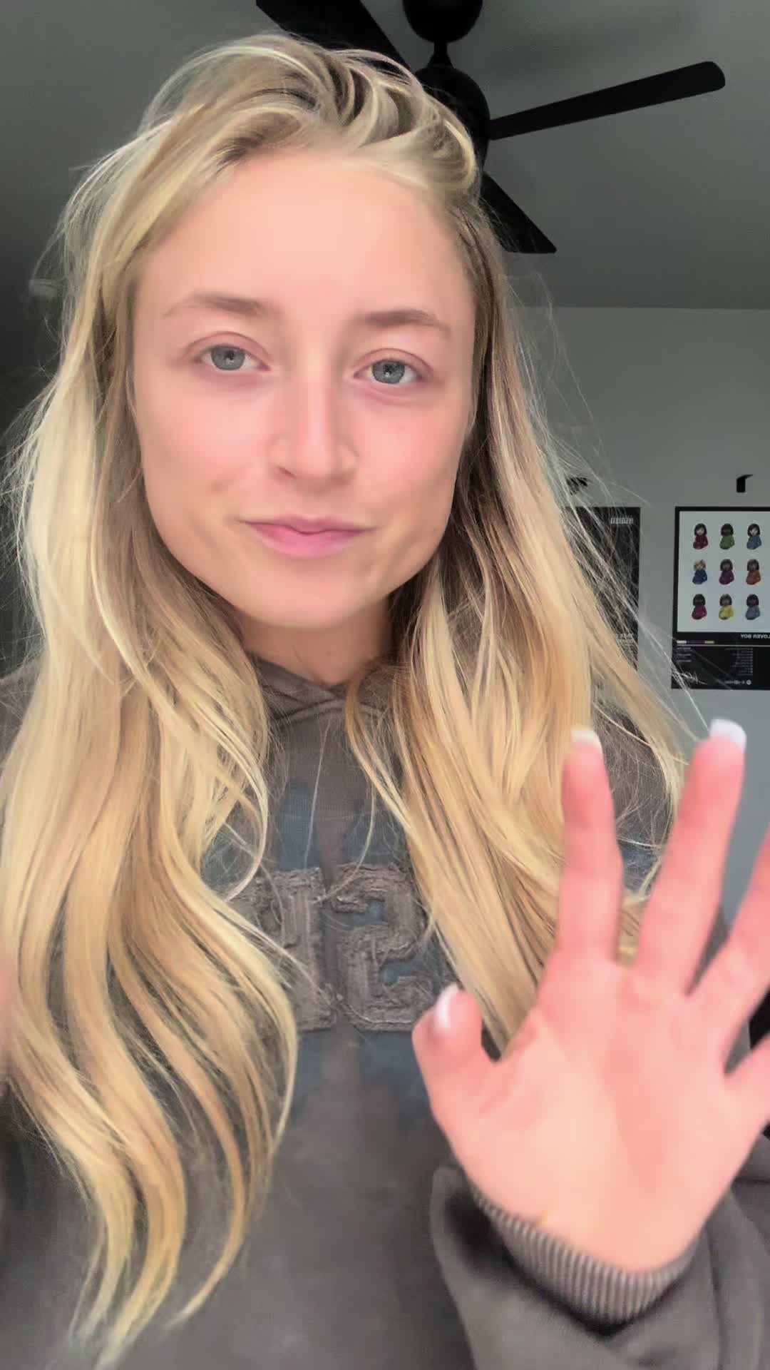 @AVA MIKA