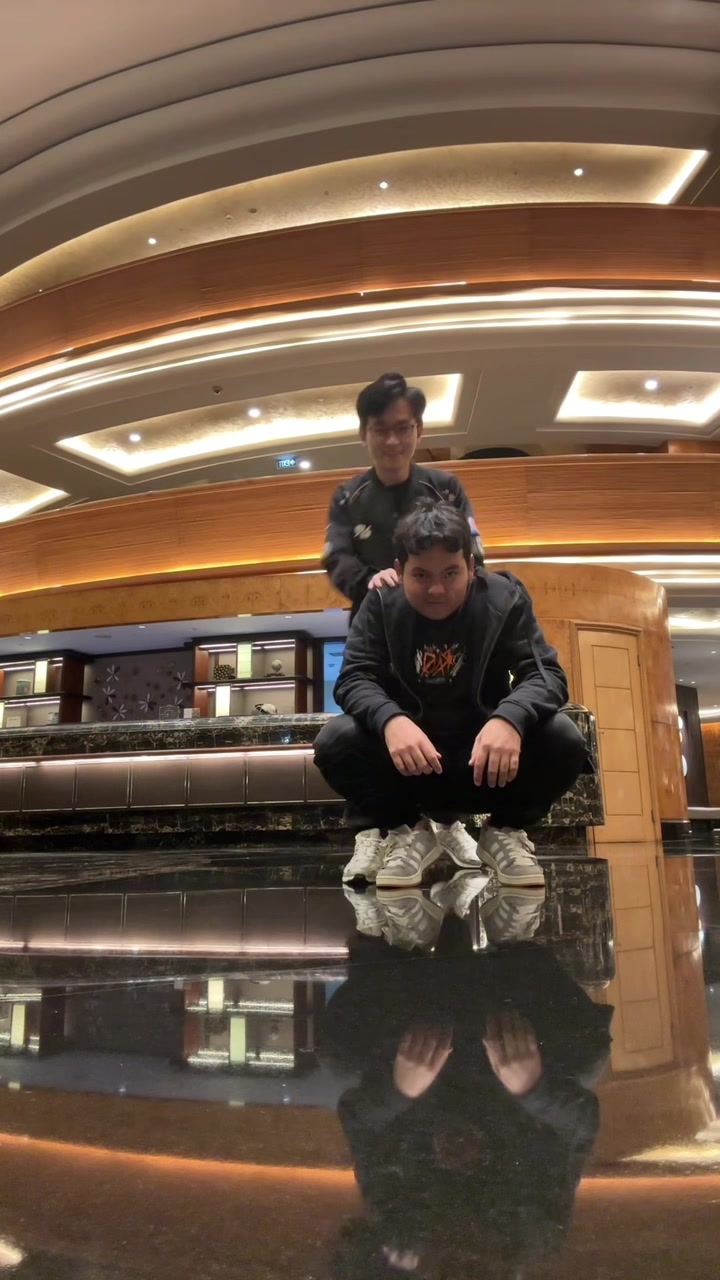 @Sutsujin.