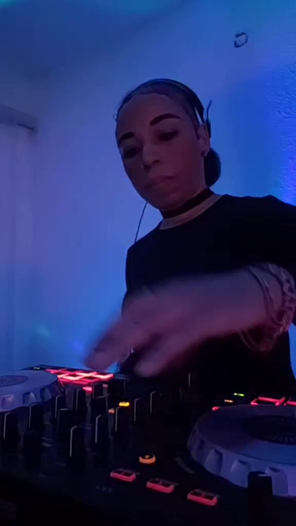 @Duchess_Royalty