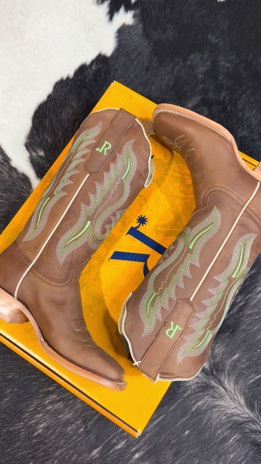 @GATORS WESTERN WEAR